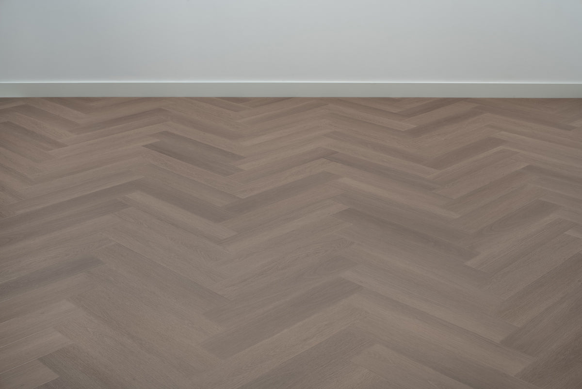 Floer Greige Eiken Visgraat Plak PVC FLR - 3511 - Solza.nl