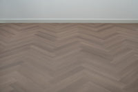 Floer Greige Eiken Visgraat Plak PVC FLR - 3511 - Solza.nl