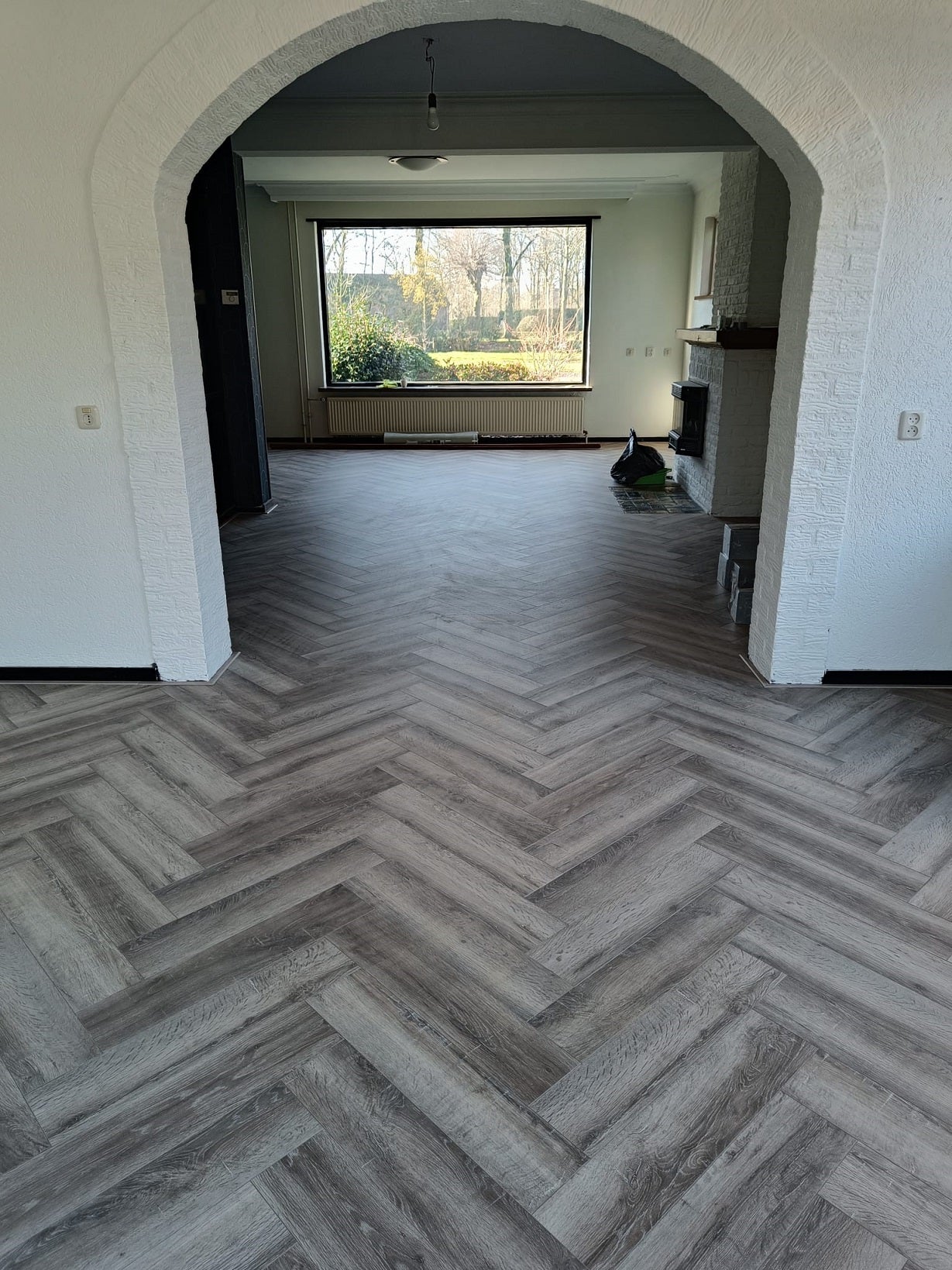 Floer Visgraat Laminaat Gerookt Wit Eiken Fastclick 1607 - Solza.nl